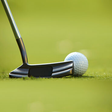 Putter on the green